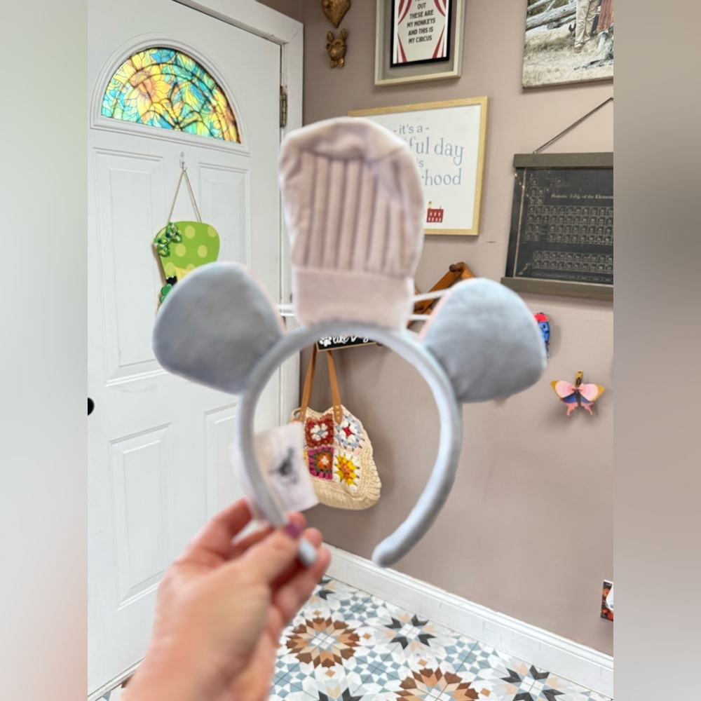 Disney Remy's Ratatouille Adventure Chef Mouse Ear Headband - Picture 3 of 3